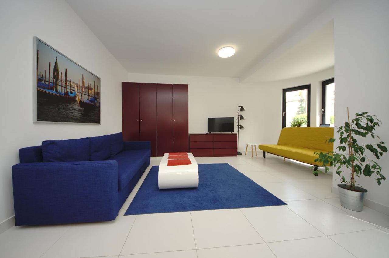גדינייה Comfort Apartments Korzeniowskiego מראה חיצוני תמונה