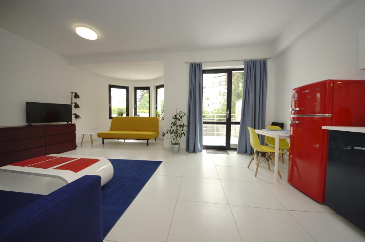 גדינייה Comfort Apartments Korzeniowskiego מראה חיצוני תמונה