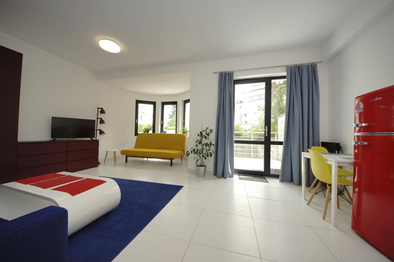גדינייה Comfort Apartments Korzeniowskiego מראה חיצוני תמונה