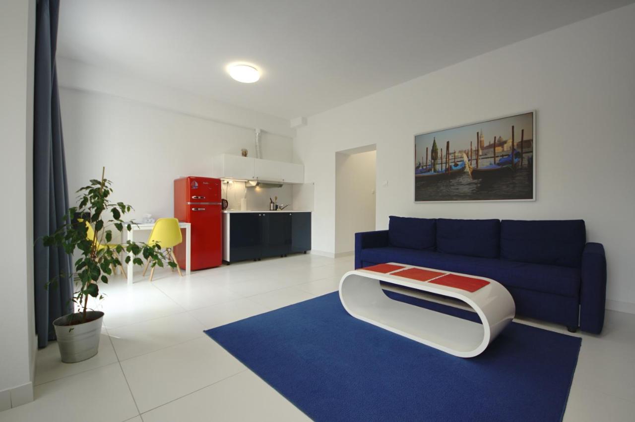 גדינייה Comfort Apartments Korzeniowskiego מראה חיצוני תמונה
