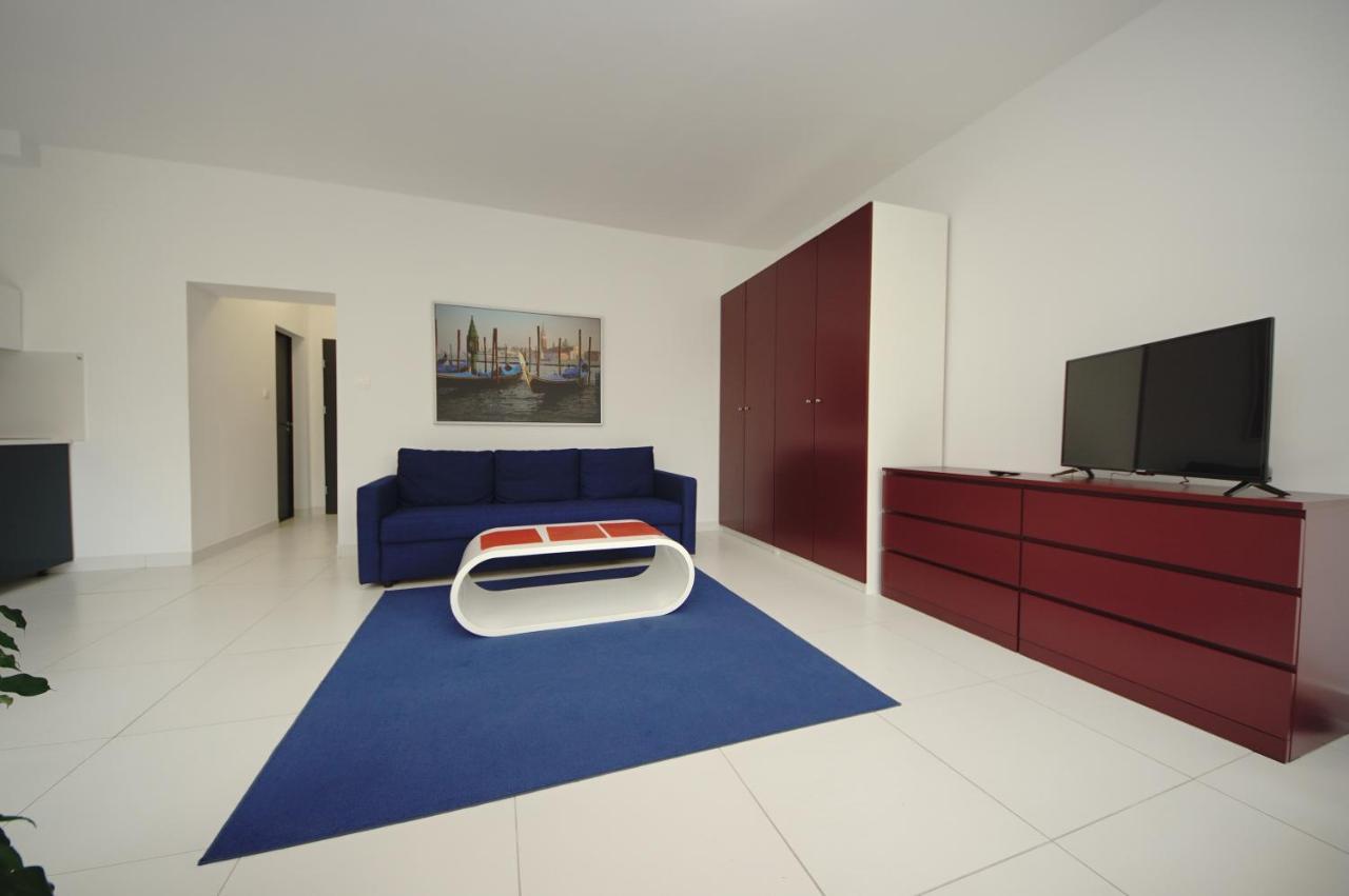 גדינייה Comfort Apartments Korzeniowskiego מראה חיצוני תמונה