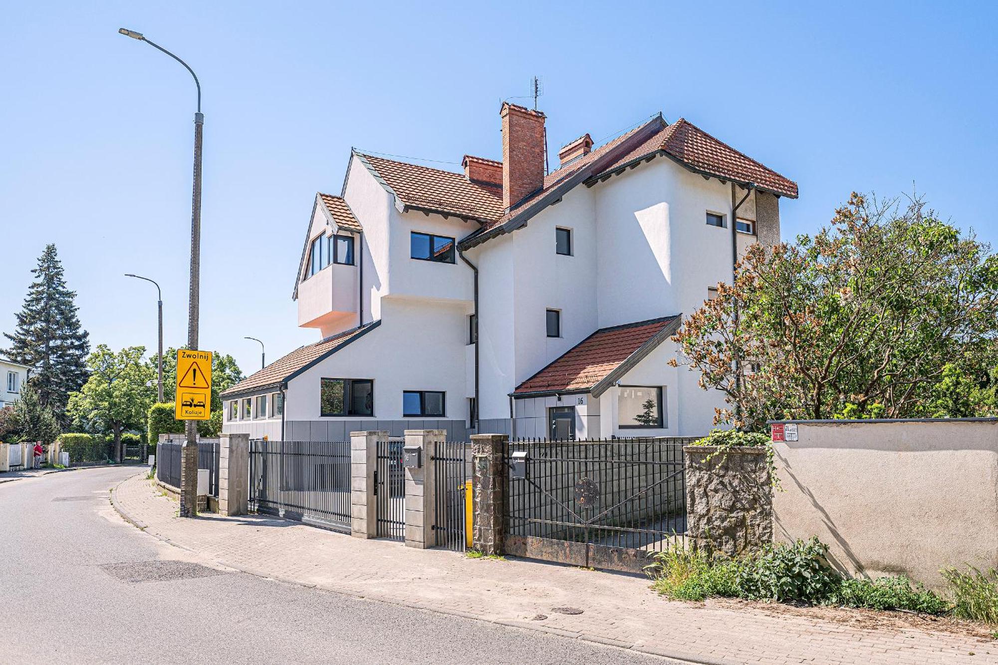 גדינייה Comfort Apartments Korzeniowskiego מראה חיצוני תמונה