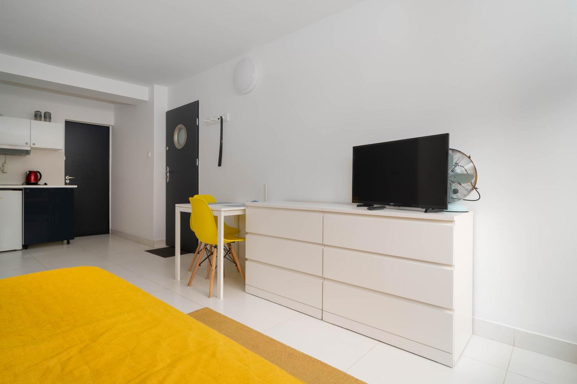 גדינייה Comfort Apartments Korzeniowskiego מראה חיצוני תמונה